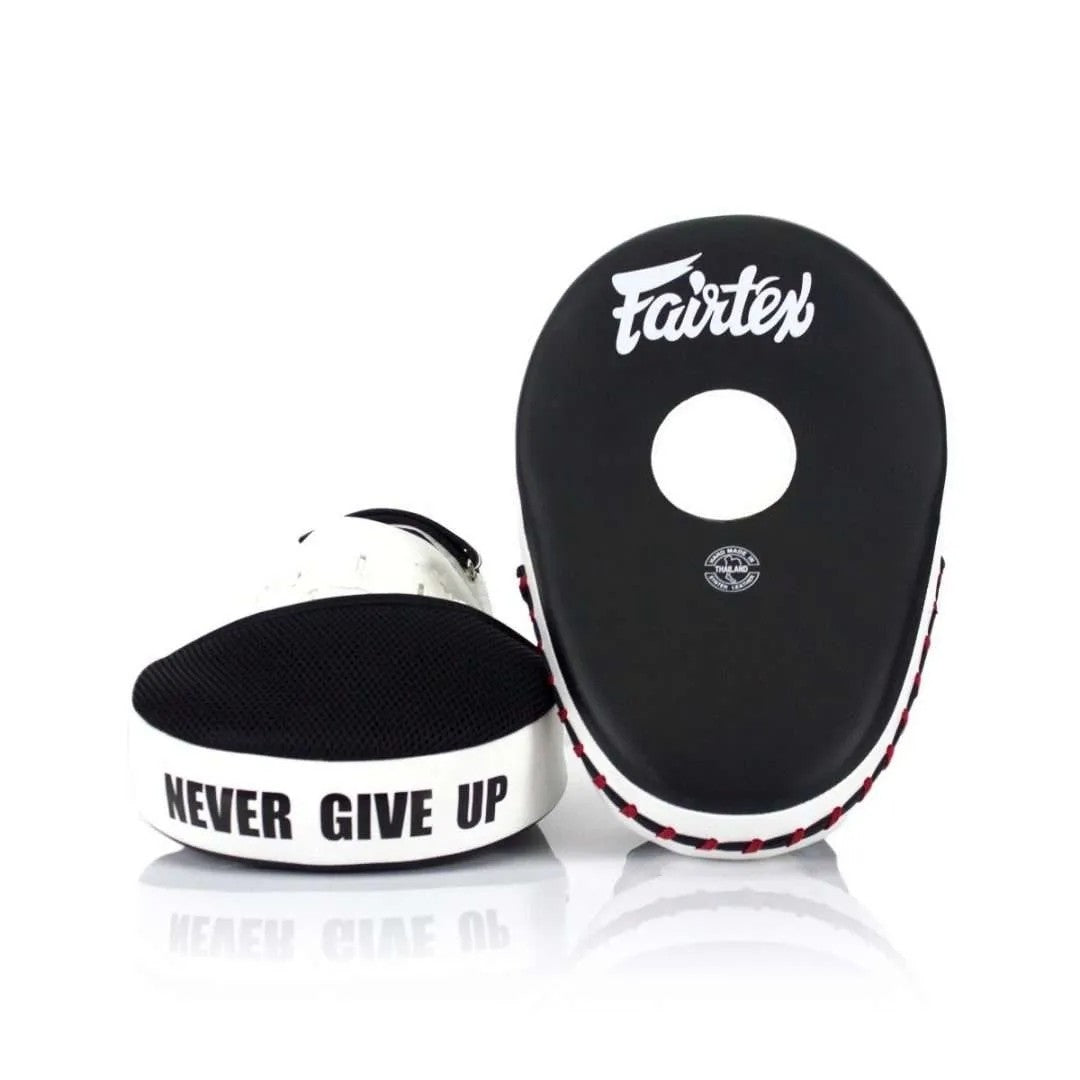 FAIRTEX FMV13 Hand mitts par, svart-vit