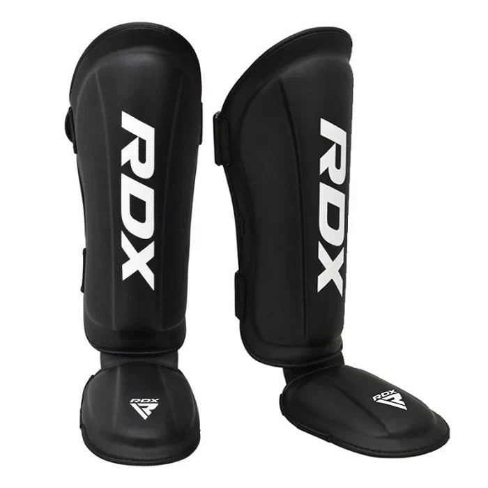 RDX Benskydd Molded King - Svart